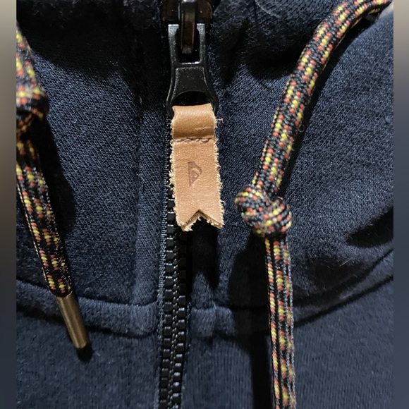 Quicksilver Zip Up - Picture 7 of 7